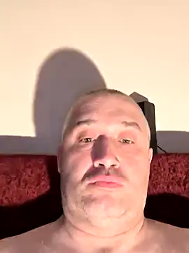 Olomoucak1982 online show from 04/30/26, 06:58