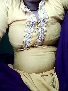 Karisma ji online show from 05/25/26, 07:14