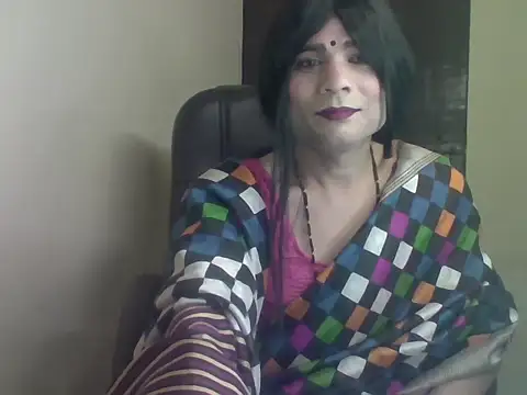 Snapshot of Lovely_Ladyboy_star chatting on 02/12/26, 06:25 Lovely Ladyboy star online show from 02/12/26, 06:25