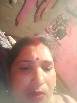 Your-shreya143 online show from 02/06/26, 11:30