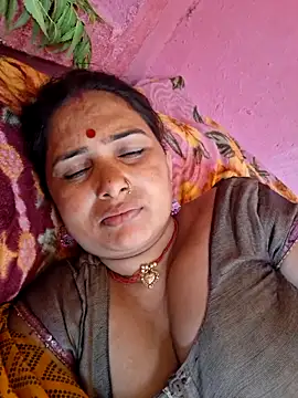 Your-shreya143 online show from 05/30/26, 08:55
