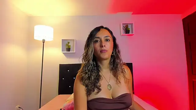 Victoria Rose  online show from 05/11/26, 04:04