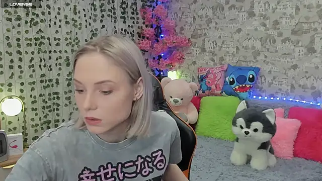 Gina Gina love online show from 06/04/26, 03:12