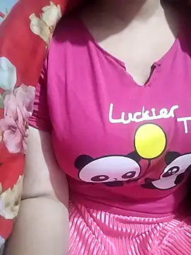 hottyrose69 online show from 02/18/26, 03:41