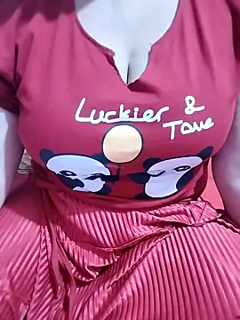 hottyrose69 online show from 04/05/26, 02:58