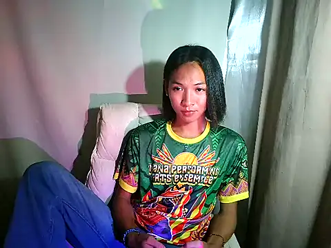 Snapshot of msrubyx chatting on 12/05/25, 04:21 msrubyx online show from 12/05/25, 04:21