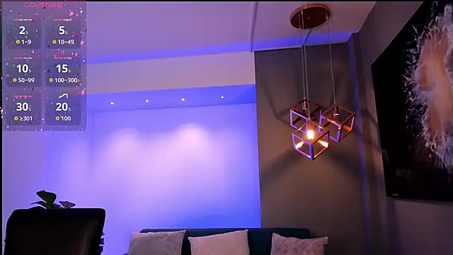 TiffanyHoustton online show from 03/29/26, 12:16