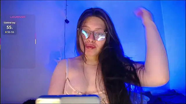 Snapshot of Usagi-- chatting on 12/03/25, 12:51 Usagi-- online show from 12/03/25, 12:51