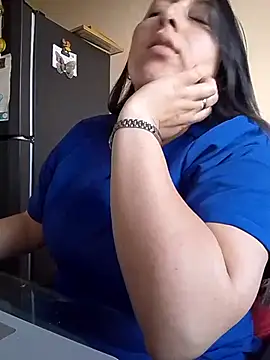 Valeria montana  online show from 02/19/26, 10:06