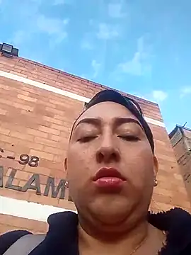 Valeria montana  online show from 04/02/26, 11:19