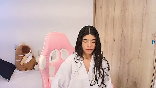 phia carter online show from 03/04/26, 07:42