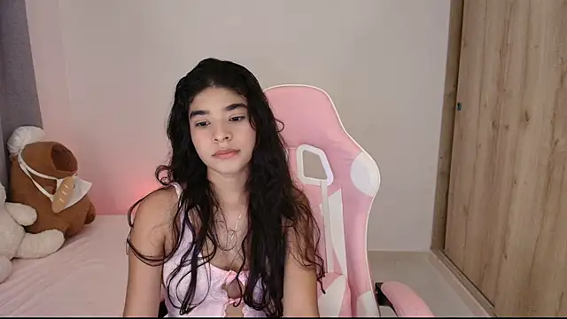 phia carter online show from 05/25/26, 01:11