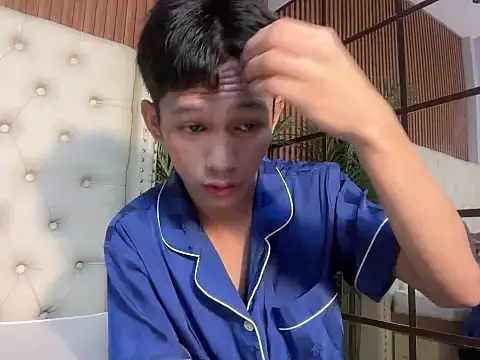 TheBoyAboveYou online show from 06/13/26, 03:54