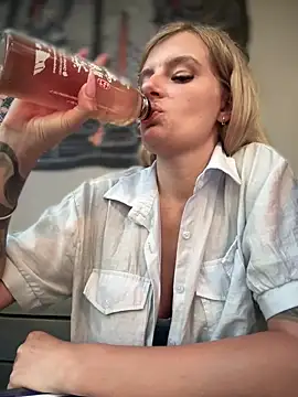 Betsy online show from 01/20/25, 11:24