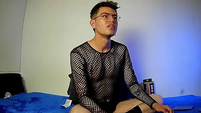 Snapshot of nicolatinboy chatting on 02/07/26, 09:18 nicolatinboy online show from 02/07/26, 09:18