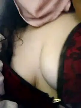 Snapshot of Almas-arabic chatting on 02/22/26, 01:42 Almas-arabic online show from 02/22/26, 01:42