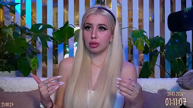 FlowweerGirl online show from 02/28/26, 07:59