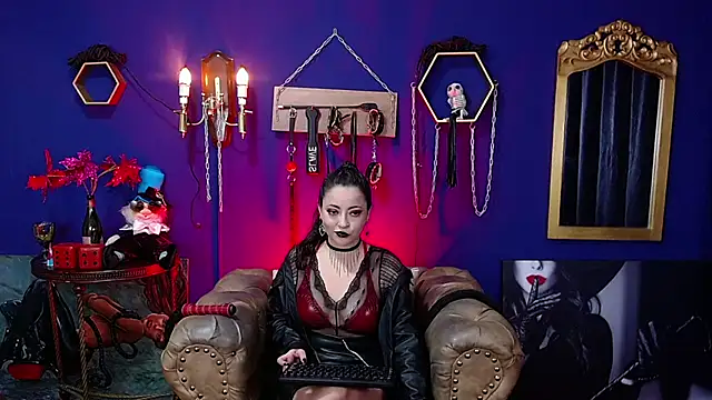 LunaTikka online show from 01/07/26, 02:36