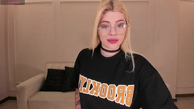 MadisonKane online show from 01/15/26, 11:04