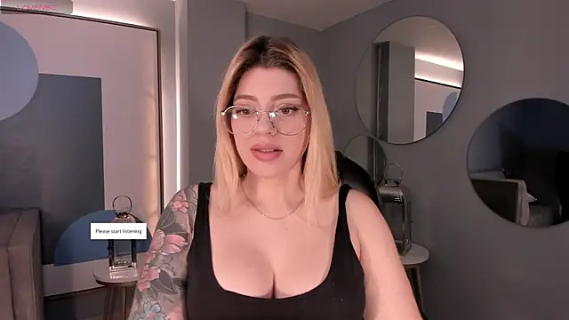 MadisonKane online show from 04/28/26, 11:26