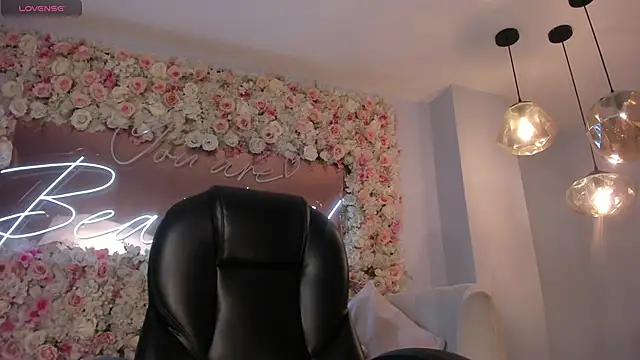 MadisonKane online show from 05/04/26, 11:28