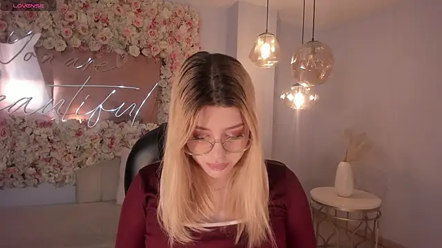 MadisonKane online show from 05/08/26, 11:15