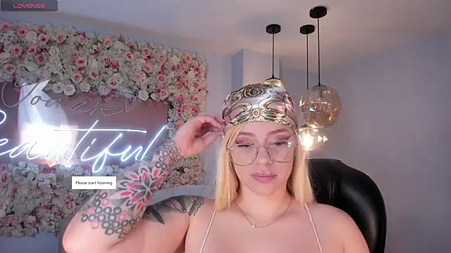 MadisonKane online show from 05/10/26, 11:15