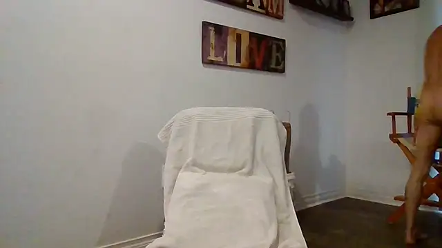 johnnymarino1010 online show from 06/16/26, 07:16