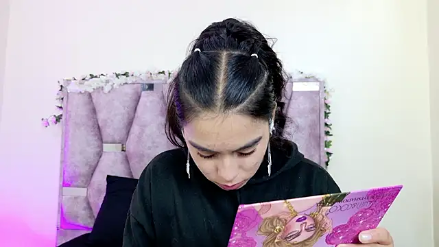 iris and damian online show from 02/25/26, 05:22