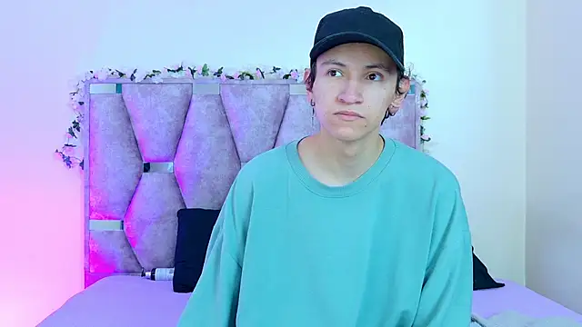 iris and damian online show from 04/12/26, 05:18