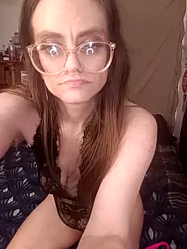 Snapshot of snowbird1117 chatting on 02/14/26, 04:09 snowbird1117 online show from 02/14/26, 04:09