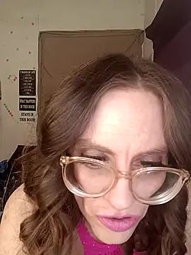 Snapshot of snowbird1117 chatting on 02/23/26, 03:48 snowbird1117 online show from 02/23/26, 03:48