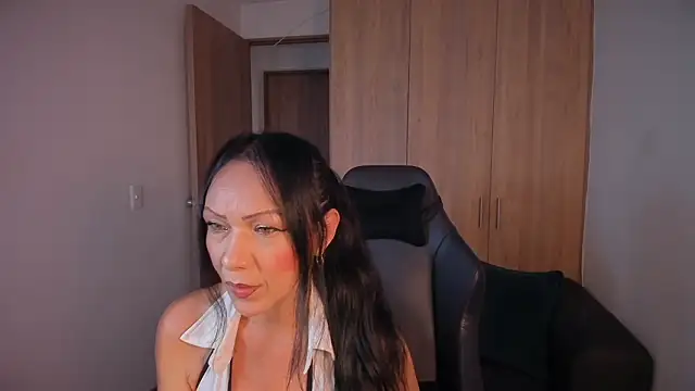 Cleoember  online show from 02/13/26, 06:37