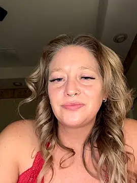 MissyLovelace online show from 12/20/25, 02:02