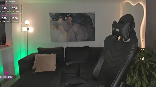 ChloeManson online show from 04/13/26, 11:21