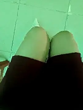 Baby-Linh online show from 05/05/26, 07:16