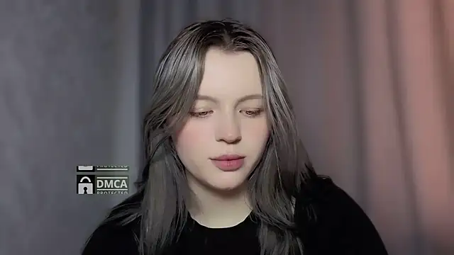 Snapshot of DollarBunny chatting on 12/16/25, 07:24 DollarBunny online show from 12/16/25, 07:24