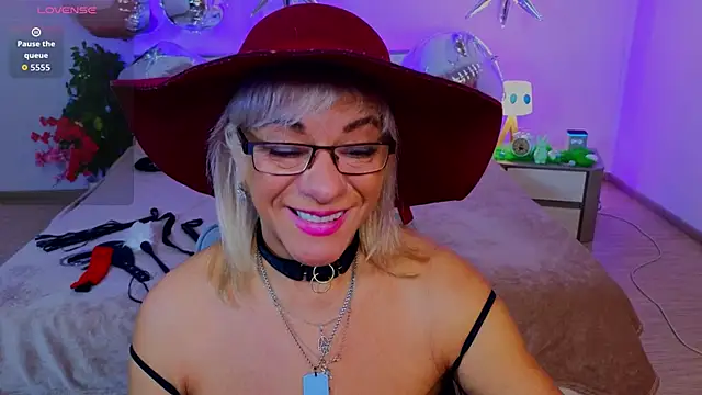 AnittaHarris  online show from 04/01/26, 03:40