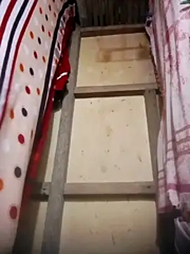 Snapshot of sweet_candy52 chatting on 12/18/25, 07:31 sweet candy52 online show from 12/18/25, 07:31