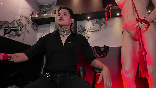 Snapshot of AlecBanne chatting on 02/12/26, 11:00 AlecBanne online show from 02/12/26, 11:00