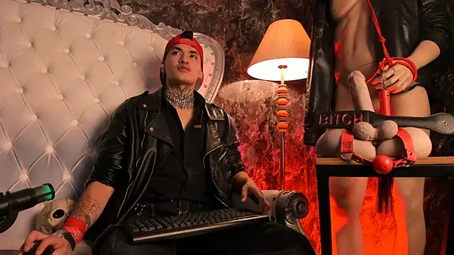 Snapshot of AlecBanne chatting on 02/15/26, 10:06 AlecBanne online show from 02/15/26, 10:06