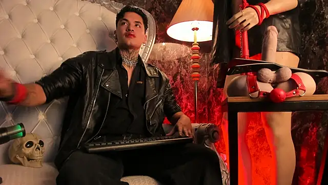 Snapshot of AlecBanne chatting on 02/27/26, 11:05 AlecBanne online show from 02/27/26, 11:05