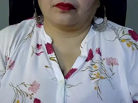 Soniya Sha online show from 02/16/26, 06:59