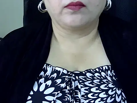 Soniya Sha online show from 05/11/26, 07:36