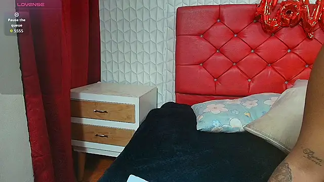 Elizabetth Roman online show from 03/24/26, 08:03