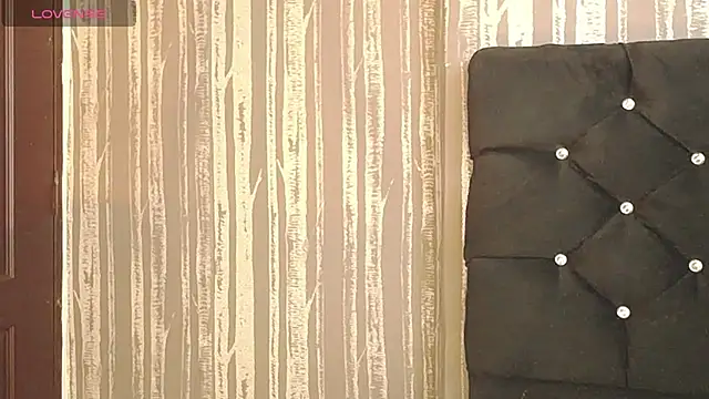 Snapshot of Elizabetth_Roman chatting on 07/11/26, 02:31 Elizabetth Roman online show from 07/11/26, 02:31