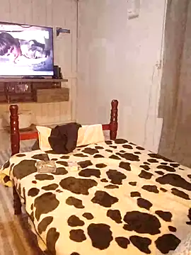 Snapshot of ellgatit chatting on 12/17/25, 11:55 ellgatit online show from 12/17/25, 11:55