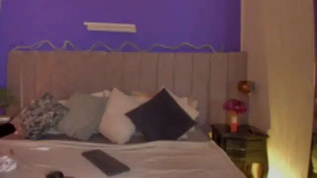 Aura sun online show from 03/19/26, 11:47