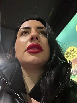 Snapshot of tesaa1212 chatting on 01/06/26, 06:44 tesaa1212 online show from 01/06/26, 06:44