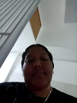 VaneandRossy online show from 02/25/26, 02:10